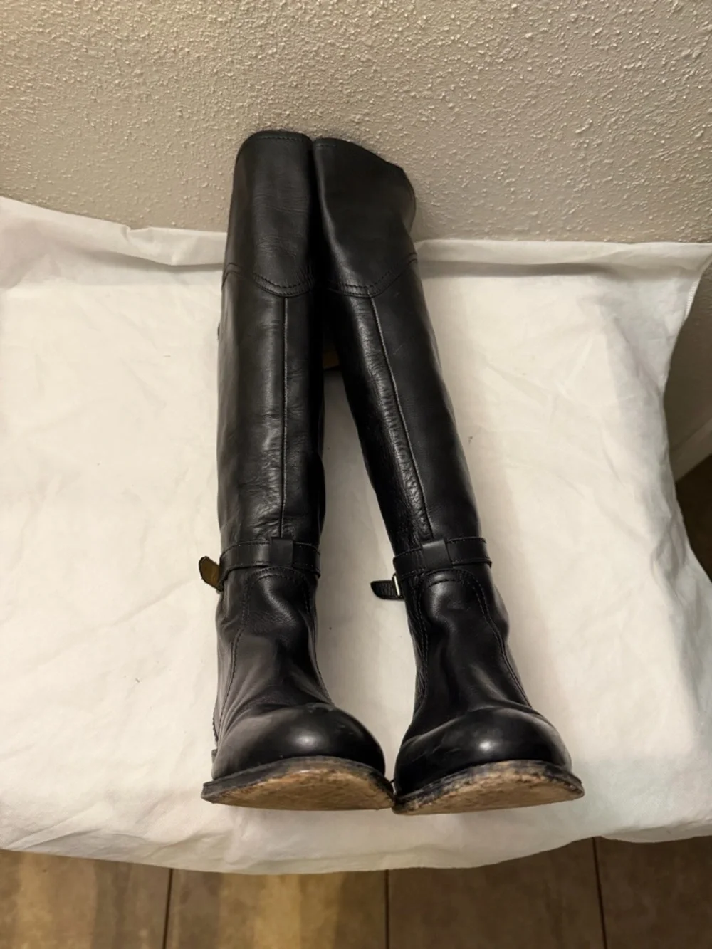 Frye black long Leather women boot, sz 7, pre-owned